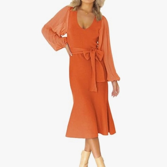 Sweater Dress with Puffed Sleeves - Picture 2 of 5